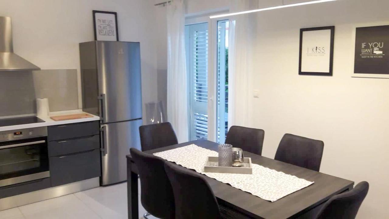 פודגורה Apartman Ivana מראה חיצוני תמונה